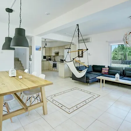 Naya, New 3 Bedroom With Private Pool Villa
